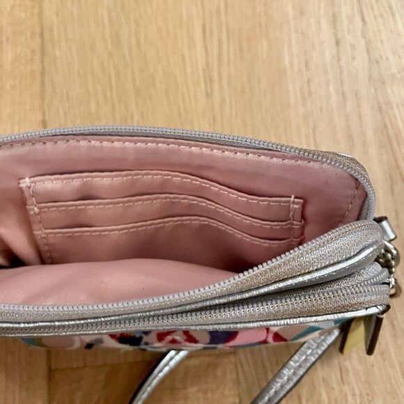 ❤️HP❤️Colorful coach wristlet  - Picture 4 of 5